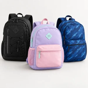 Mochilas em diferentes cores e estilos